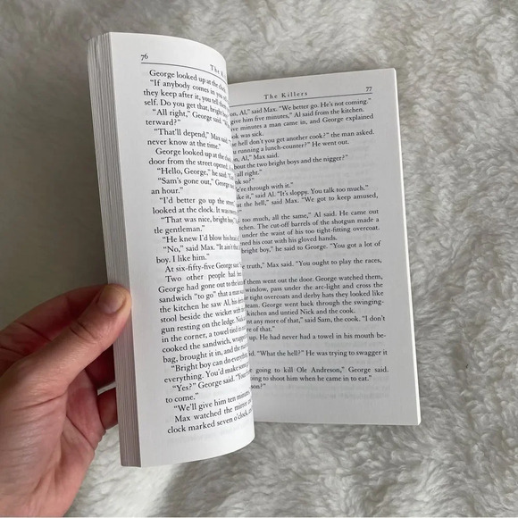 Book of stories by‎ Ernest  Hemingway - Picture 2 of 4